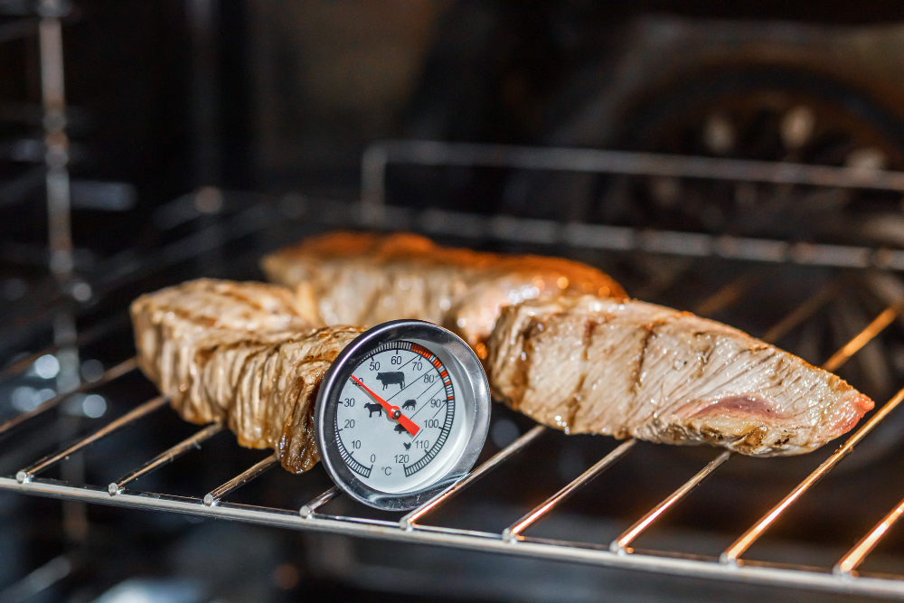 thermometer-roasting-beef